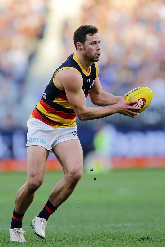 AFL 2019 Round 21 - West Coast v Adelaide PERTH, AUSTRALIA - AUGUST 11: Luke Brown of the Crows looks to pass the ball during the 2019 AFL round 21 match between the West Coast Eagles and the Adelaide Crows at Optus Stadium on August 11, 2019 in Perth, Australia. (Photo by Will Russell/AFL Photos)